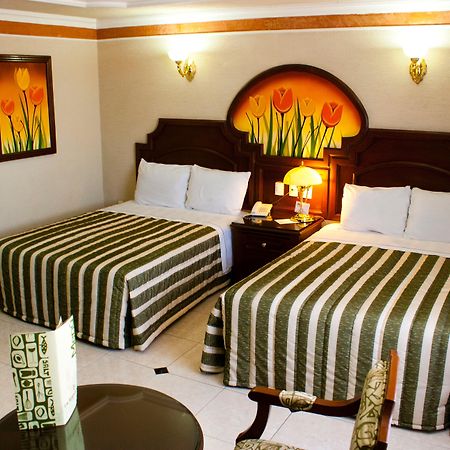 Hotel Casino Plaza Guadalajara Zewnętrze zdjęcie