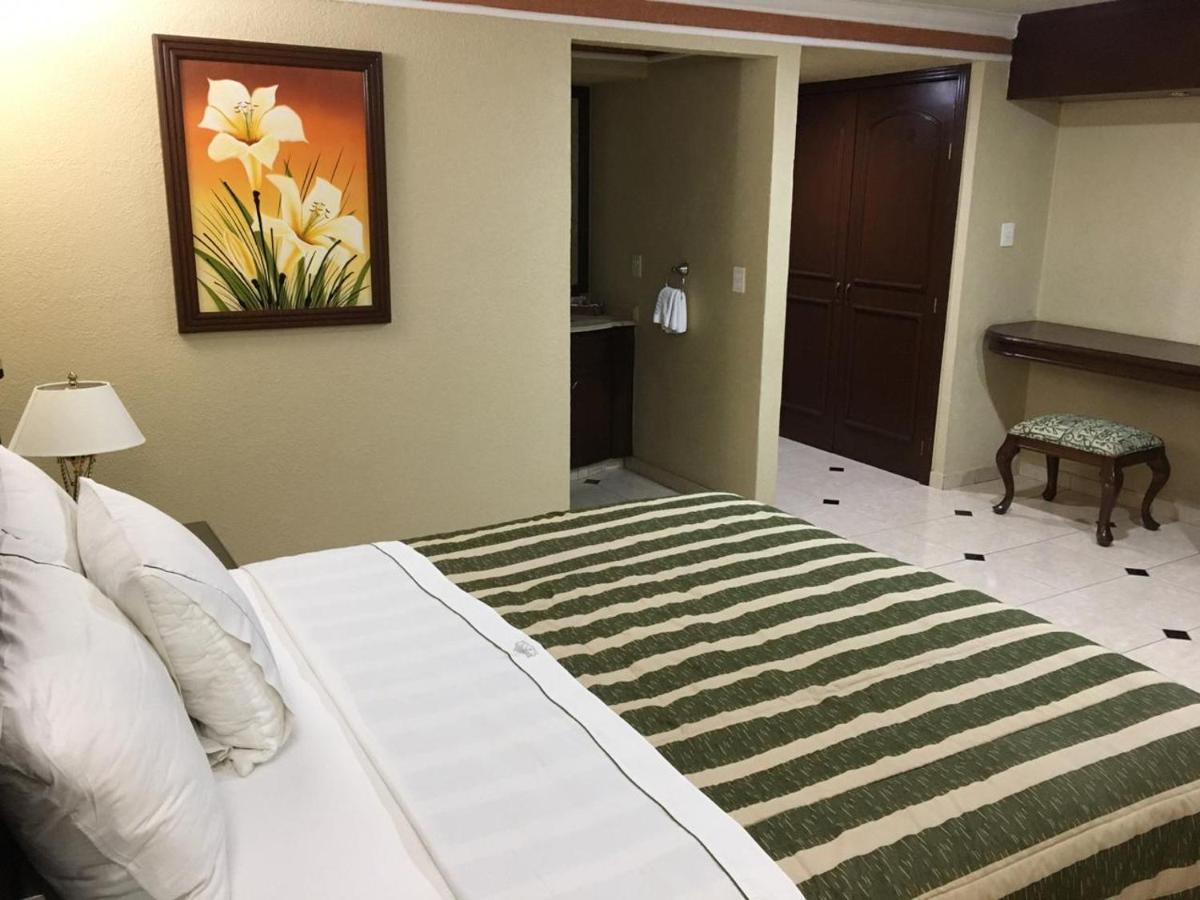Hotel Casino Plaza Guadalajara Zewnętrze zdjęcie