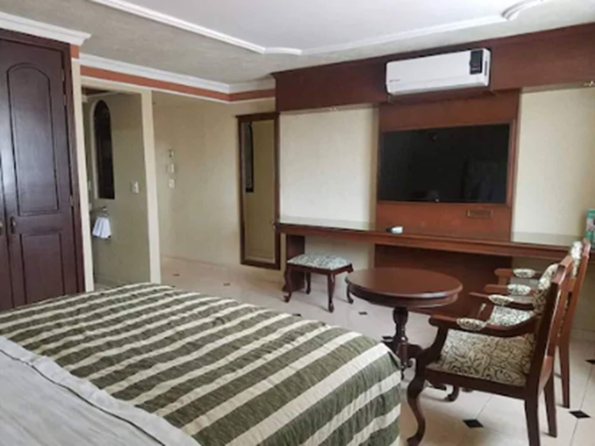 Hotel Casino Plaza Guadalajara Zewnętrze zdjęcie