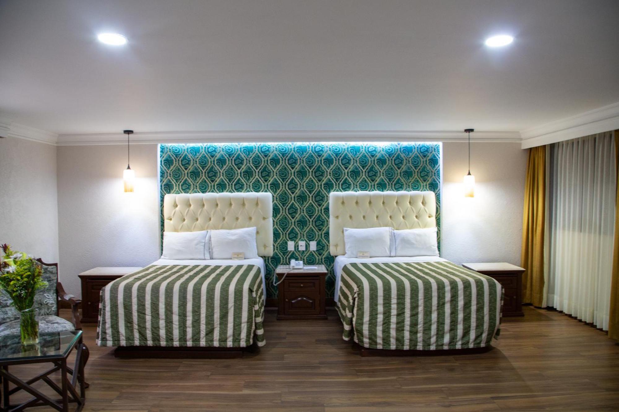 Hotel Casino Plaza Guadalajara Zewnętrze zdjęcie