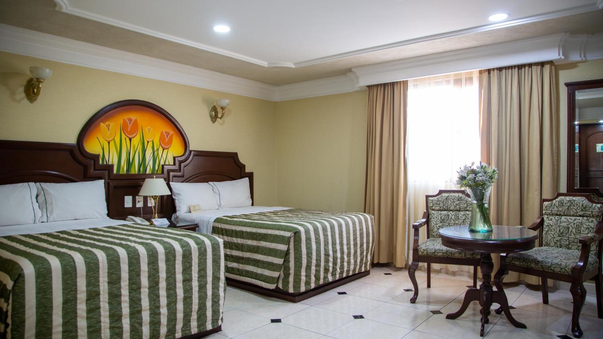 Hotel Casino Plaza Guadalajara Zewnętrze zdjęcie
