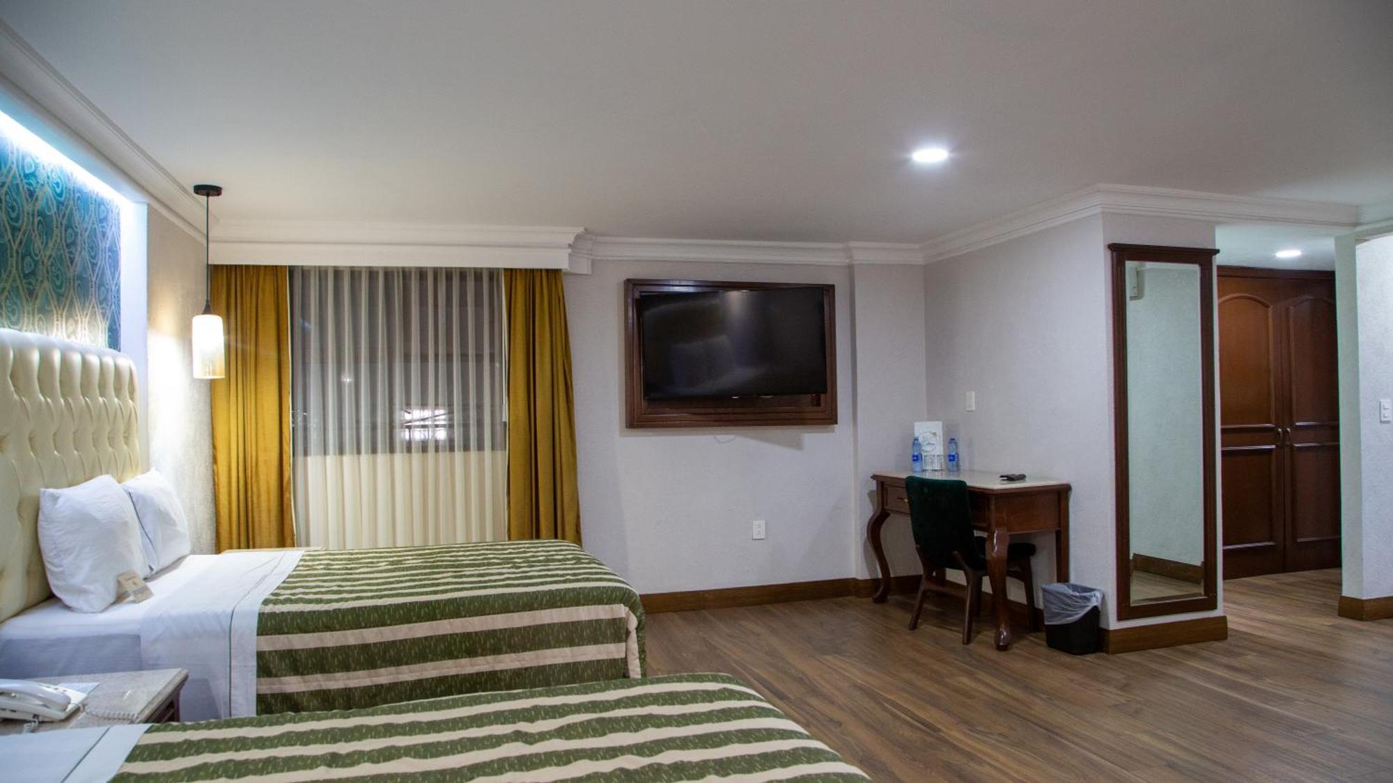 Hotel Casino Plaza Guadalajara Zewnętrze zdjęcie