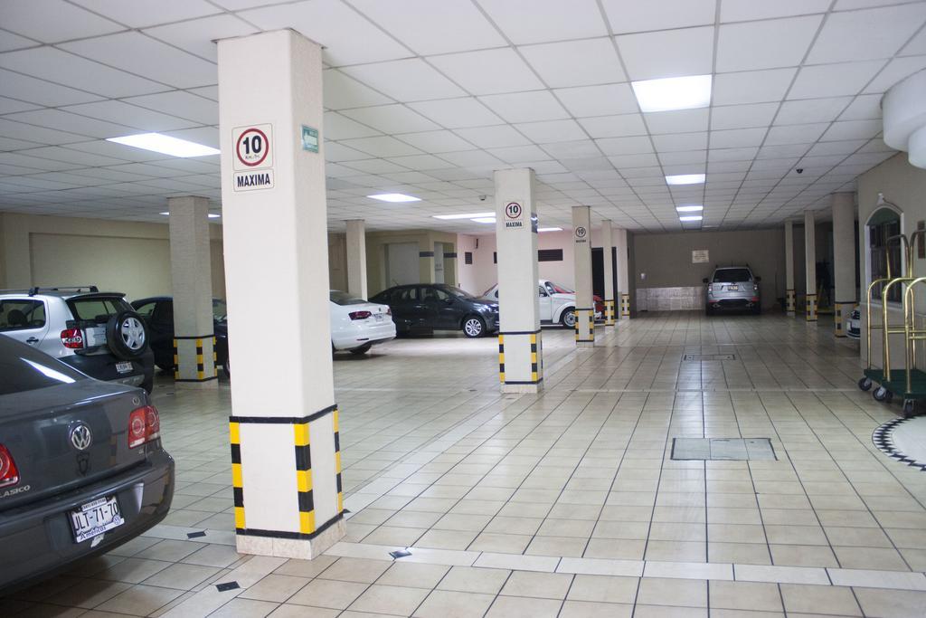 Hotel Casino Plaza Guadalajara Zewnętrze zdjęcie